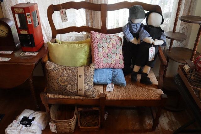 Item Image for Fabulous Collectible & Desirable Items