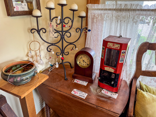 Item Image for Fabulous Collectible & Desirable Items