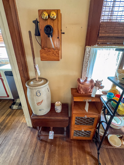 Item Image for Fabulous Collectible & Desirable Items