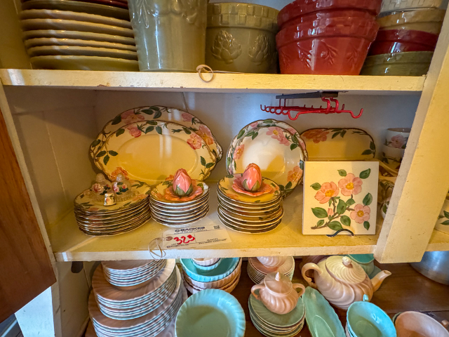 Item Image for Fabulous Collectible & Desirable Items