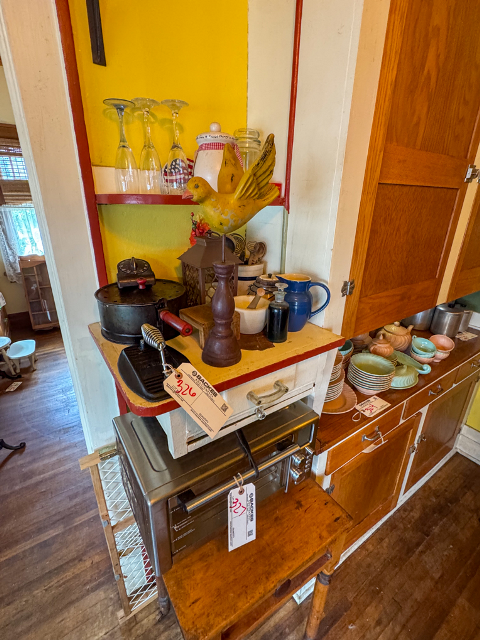Item Image for Fabulous Collectible & Desirable Items