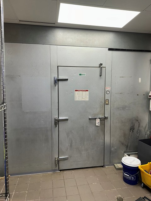 Item Image for Walk-In cooler, Middleby PS670 Pizza ovens, 60 qt. Mixer Auction