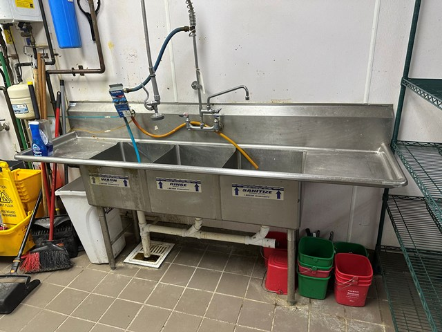 Item Image for Walk-In cooler, Middleby PS670 Pizza ovens, 60 qt. Mixer Auction