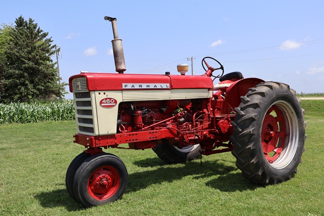 Item Image for Farm Machinery Auction