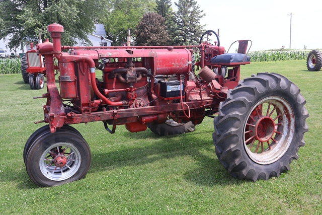 Item Image for Farm Machinery Auction