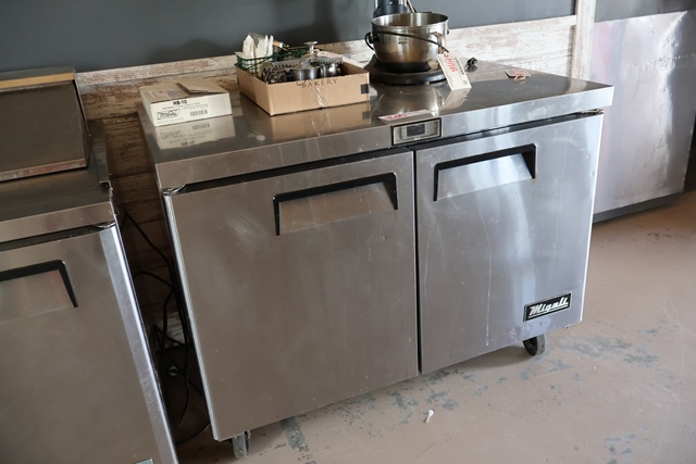 Item Image for Feedlot Bar & Grill Online Auction