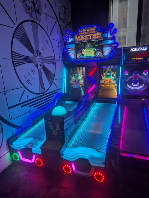 Item Image for 13 Pinball - 30 Arcade & Games of Chance