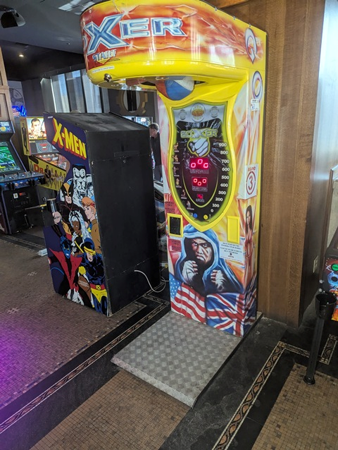 Item Image for 13 Pinball - 30 Arcade & Games of Chance