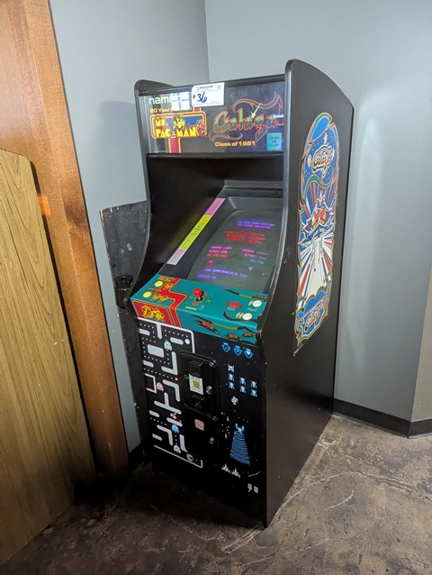 Item Image for 13 Pinball - 30 Arcade & Games of Chance