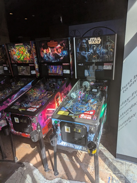 Item Image for 13 Pinball - 30 Arcade & Games of Chance