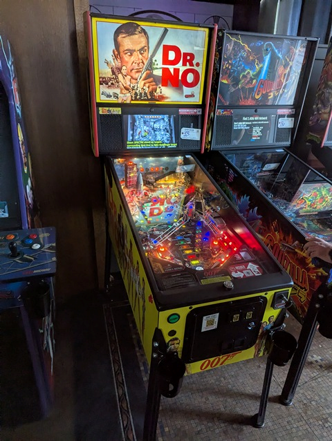 Item Image for 13 Pinball - 30 Arcade & Games of Chance