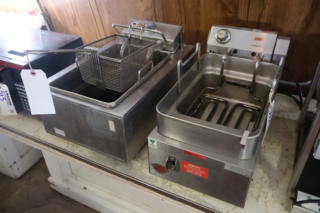 Item Image for 3 to 4 Ice Cream machines - pizza restaurant