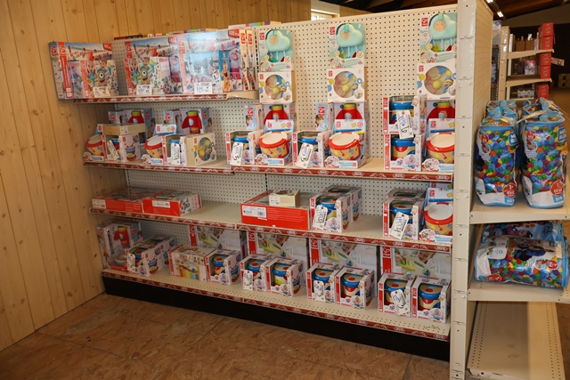 Item Image for This is a massive offering of all new toys!