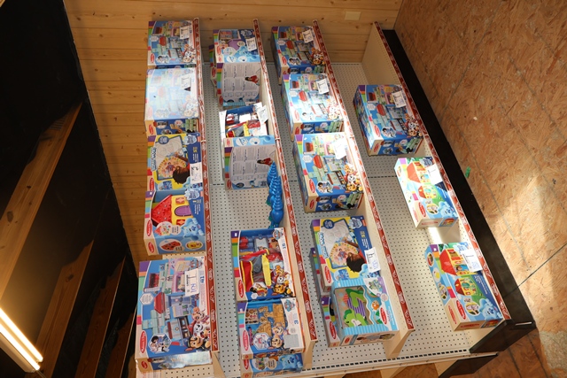 Item Image for This is a massive offering of all new toys!