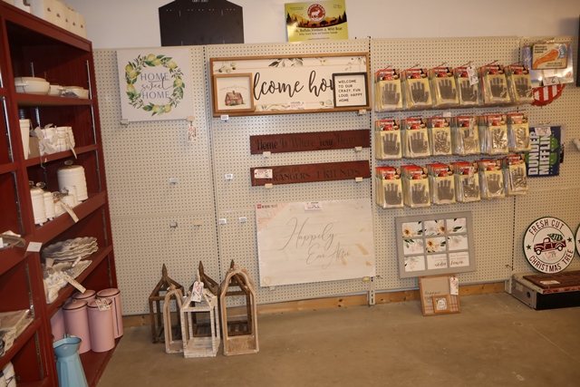 Item Image for Massive amount of cast iron, Seiko Clocks, Kitchen wares, Quilts, Candles & More