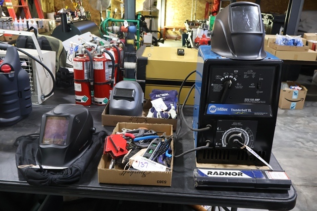Item Image for Most of this is show room clean equipment