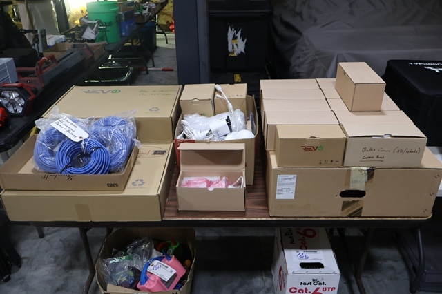 Item Image for Most of this is show room clean equipment