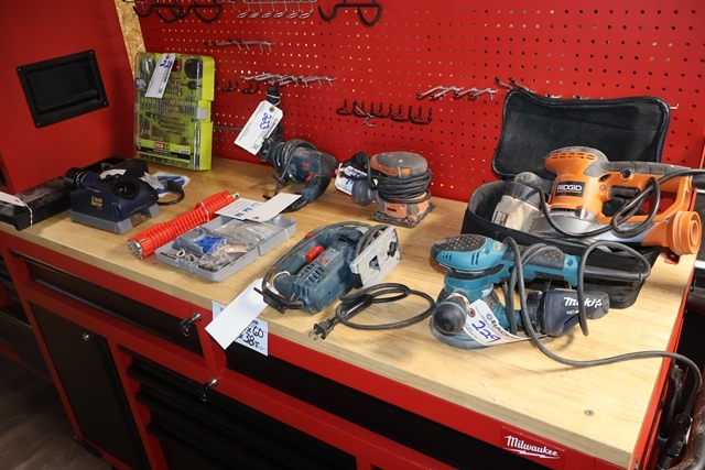 Item Image for Most of this is show room clean equipment