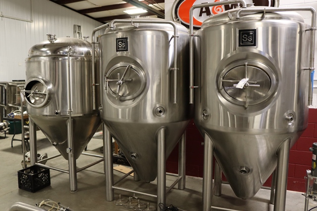 Item Image for 10 bbl system - Small Batch Systems - Canning Line - Keg Wash & More