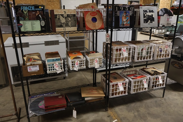 Item Image for Amazing Offering - Look Close