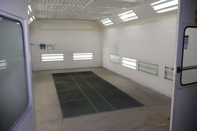 Item Image for Frefrich Automotive Body Repair Online Auction