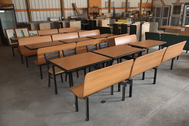 Item Image for Viewing: Monday April 6th from 1:00 PM to 3:00 PM