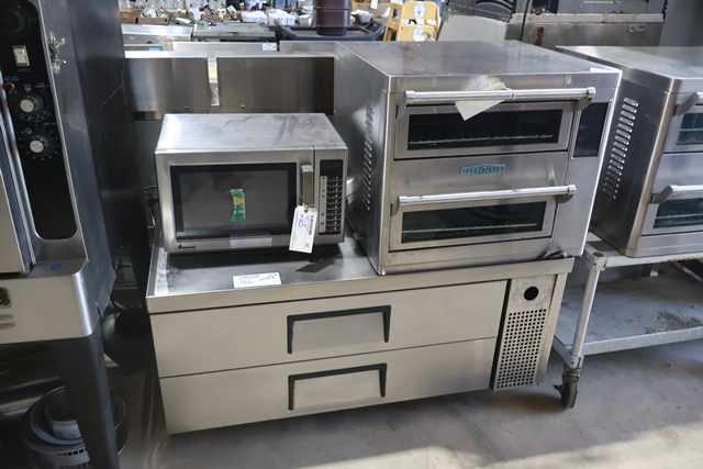 Item Image for Fabulous Pizza & Restaurant Auction