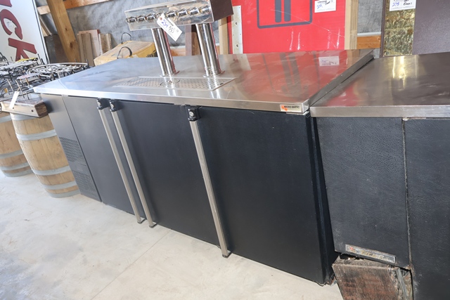 Item Image for Fabulous Pizza & Restaurant Auction