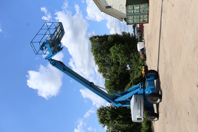 Item Image for Genie Lift - Excavator - Shop Equipment & Tools - Pallet Racking & More