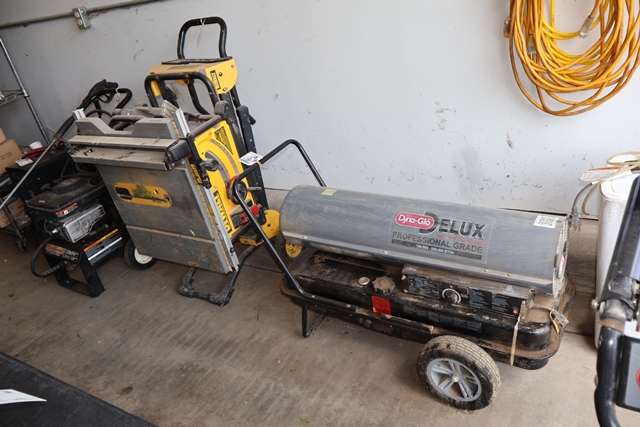 Item Image for Genie Lift - Excavator - Shop Equipment & Tools - Pallet Racking & More