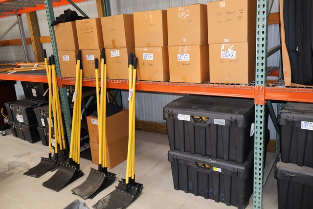 Item Image for Genie Lift - Excavator - Shop Equipment & Tools - Pallet Racking & More
