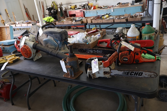 Item Image for Genie Lift - Excavator - Shop Equipment & Tools - Pallet Racking & More
