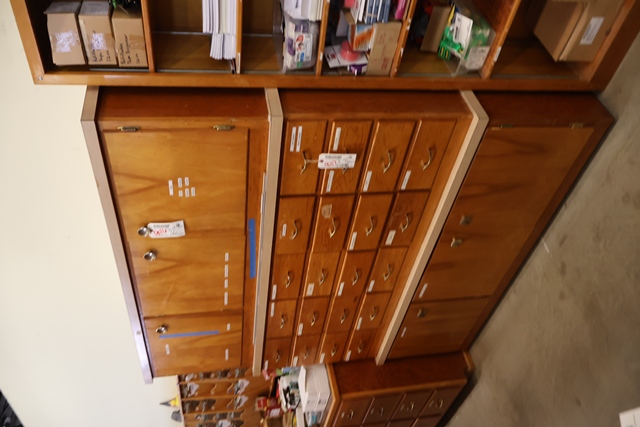 Item Image for 2 Post Hoist - Light industrial Shelving - Laundry - Huge offering of new/used inventory