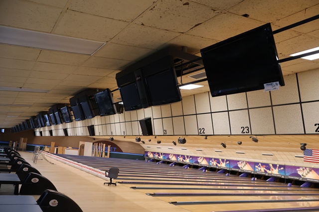 Item Image for 36 Lane Complete Bowling Center