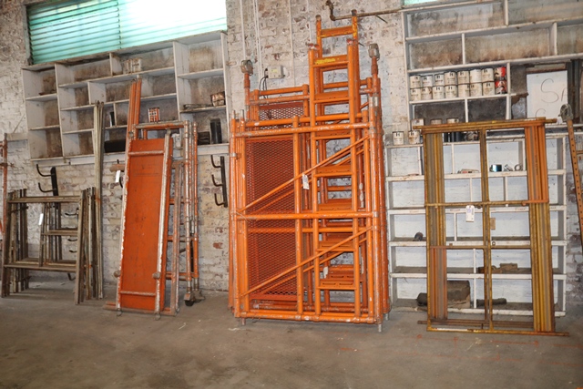 Item Image for 700+ lots to be sold