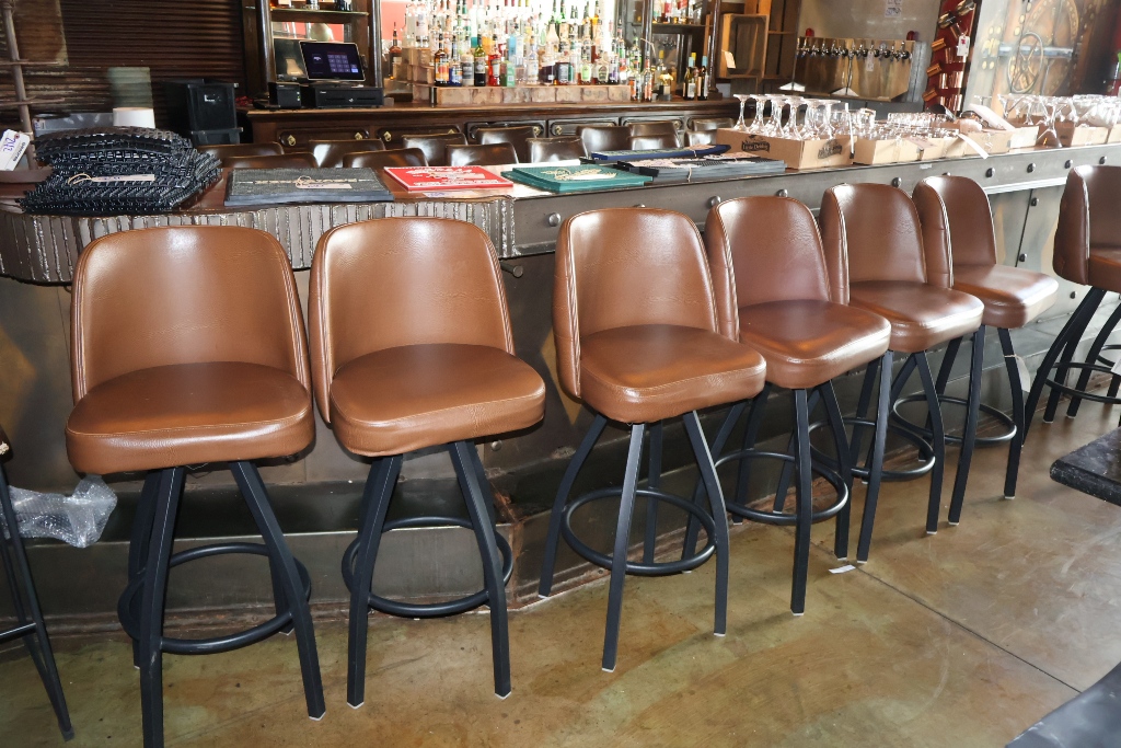 Item Image for Great Lineup with Fabulous Front Bar