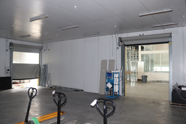 Item Image for 30/40 bbl equipment - Walk In - Grill Line