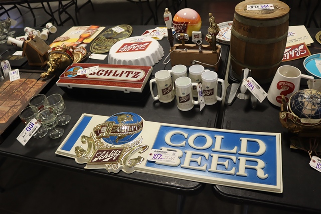 Item Image for Amazing offering of vintage Schlitz signs