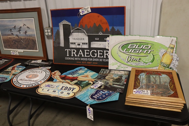 Item Image for Amazing offering of vintage Schlitz signs