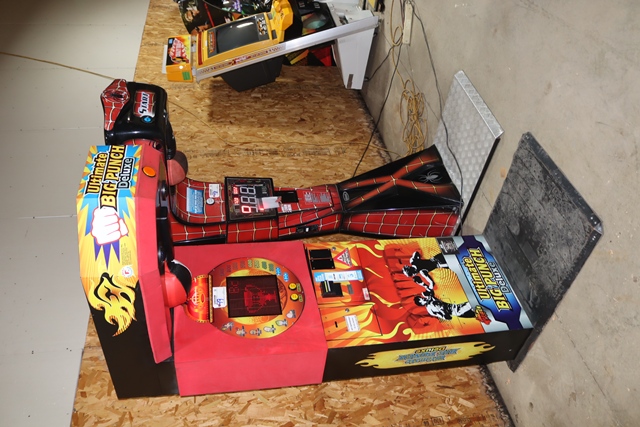 Item Image for Along with Vending, Pinball, Dart Boards, & Vintage Games