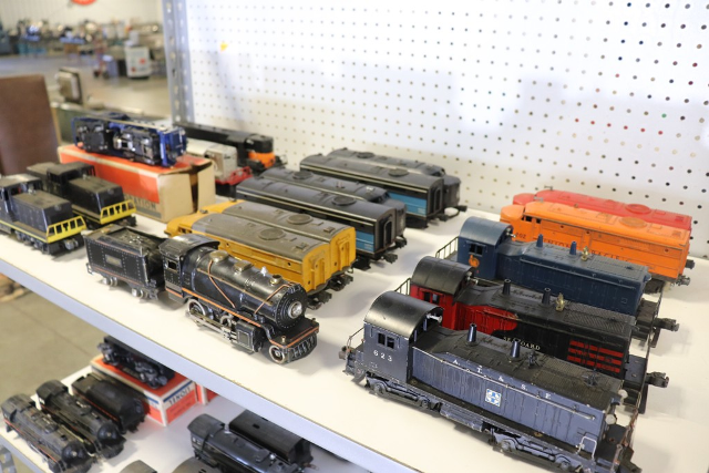 LIONEL LINES 2-6-4 LOCO 2037 WHITE LETTERING CLEAR WATER 2 DECAL P/SET LOOK! 