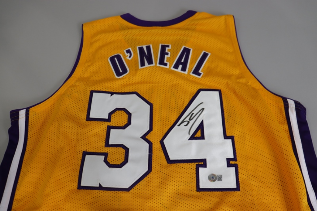 Shaquille O'Neal Autographed Los Angeles Lakers 12 Replica Larry