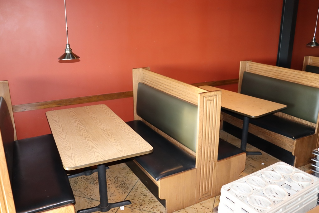 Item Image for Complete Sports Bar & Grill Online Auction