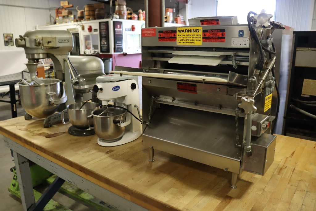 Item Image for Take note of this one! Not as large but some excellent equipment!