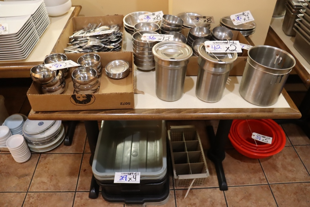 Item Image for Excellent Restaurant Auction with Refrigeration