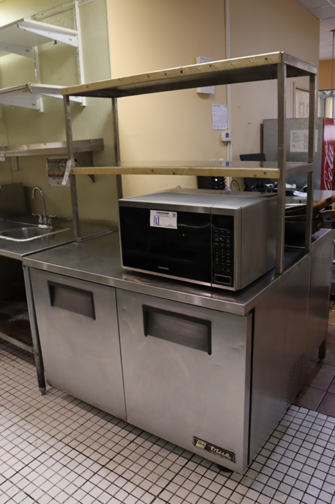 Item Image for Excellent Restaurant Auction with Refrigeration