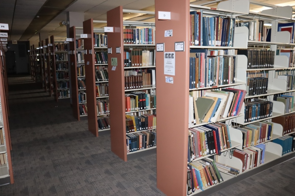 Item Image for PEO Memorial Building - Chapel - Music Building - Library