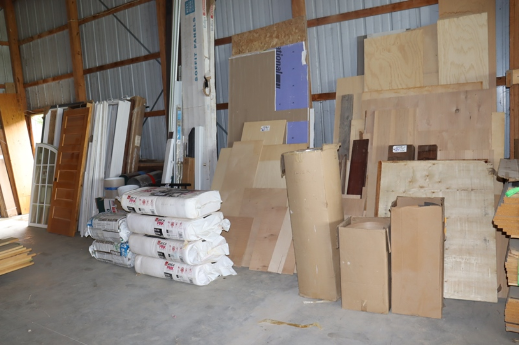 Item Image for Fork Lift, Skid Loader, JLG Skylift, 4 Trailers, CNC Router, Grizzley Equipment & More