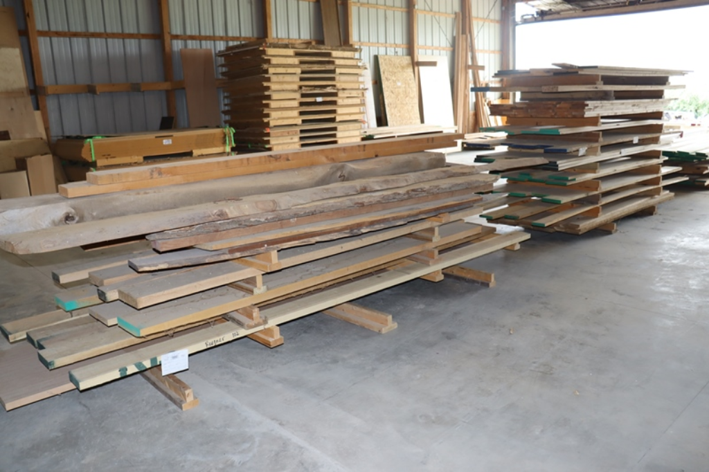 Item Image for Fork Lift, Skid Loader, JLG Skylift, 4 Trailers, CNC Router, Grizzley Equipment & More