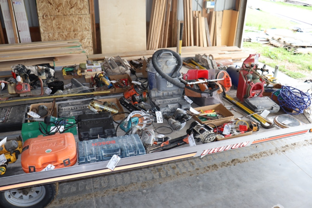 Item Image for Fork Lift, Skid Loader, JLG Skylift, 4 Trailers, CNC Router, Grizzley Equipment & More